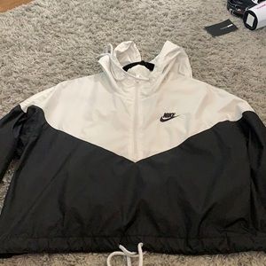Black and white Nike windbreaker